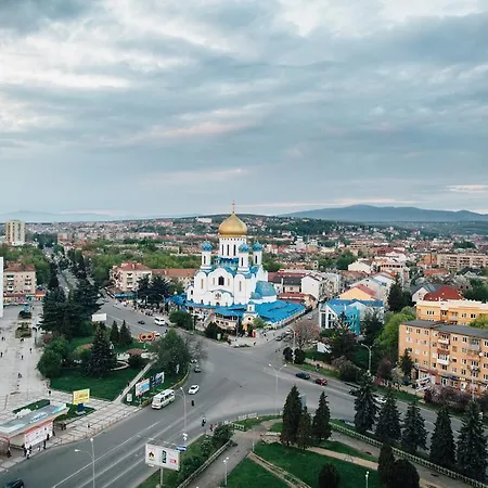 Ξενοδοχείο Intourist-zakarpattia